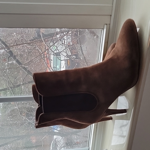 Ralph Lauren Suede Brown Ankle Booties - Very Good Condition - 7B - Picture 5 of 15